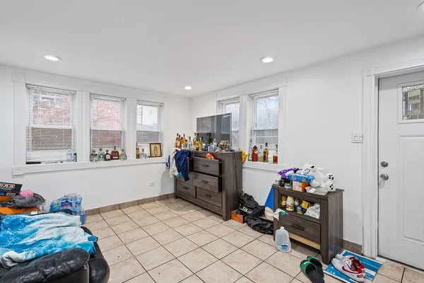 $875,000 | 5226 West Eddy Street, Chicago, IL 60641