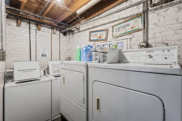 $875,000 | 5226 West Eddy Street, Chicago, IL 60641