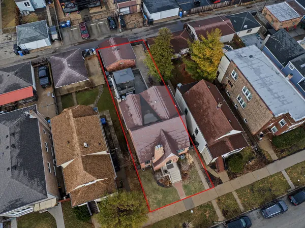 $875,000 | 5226 West Eddy Street, Chicago, IL 60641