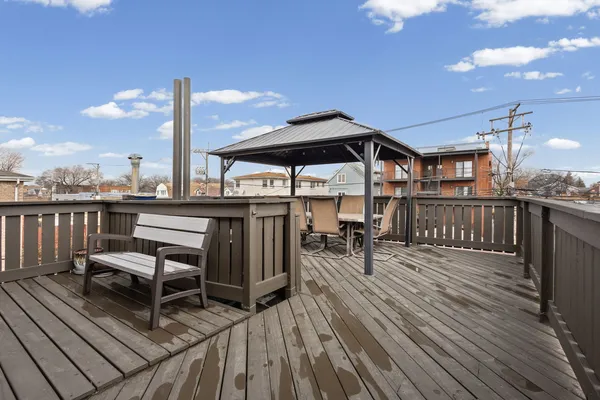 $875,000 | 5226 West Eddy Street, Chicago, IL 60641