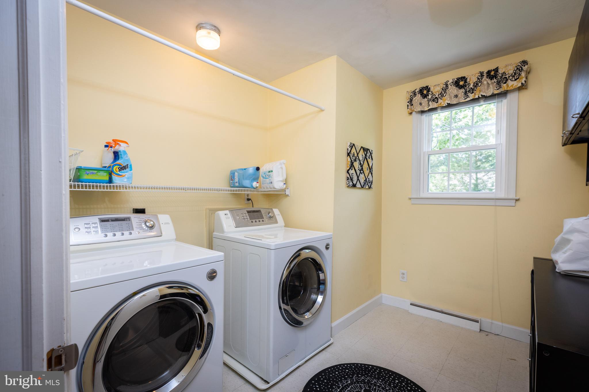 725 Halstead Road Wilmington, DE 19803 - Photo 17 of 25 Laundry Room