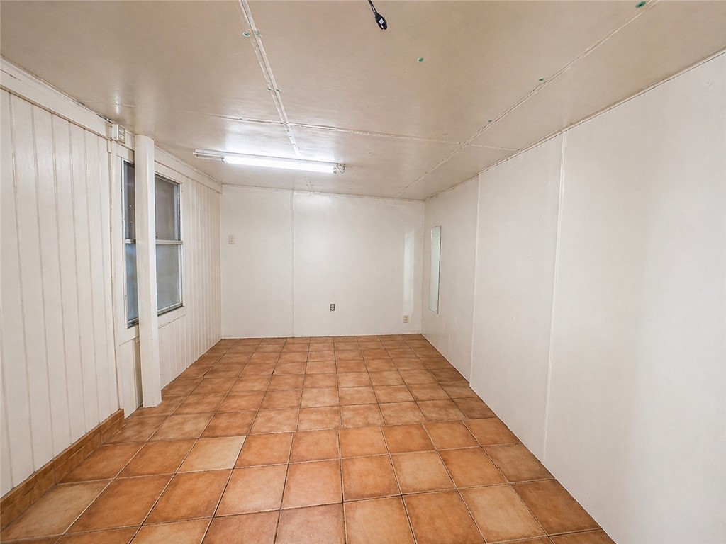 403 Staples Street Alice, TX 78332 - Photo 13 of 15 a view of an empty room