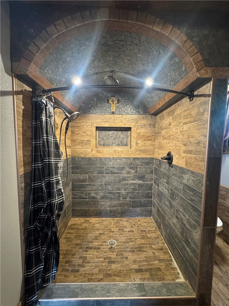 403 Staples Street Alice, TX 78332 - Photo 7 of 15 a bathroom with a shower
