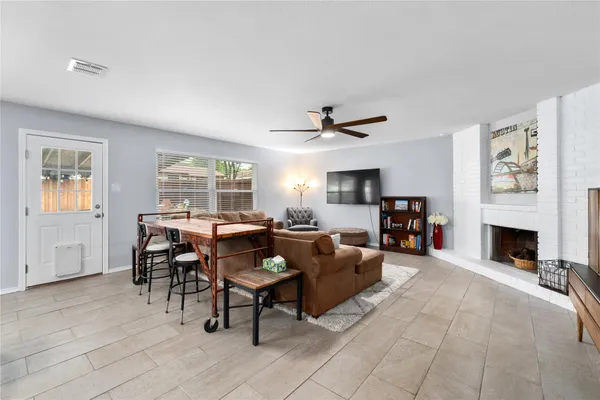 $2,475 | 11102 Ptarmigan Drive, Austin, TX 78758