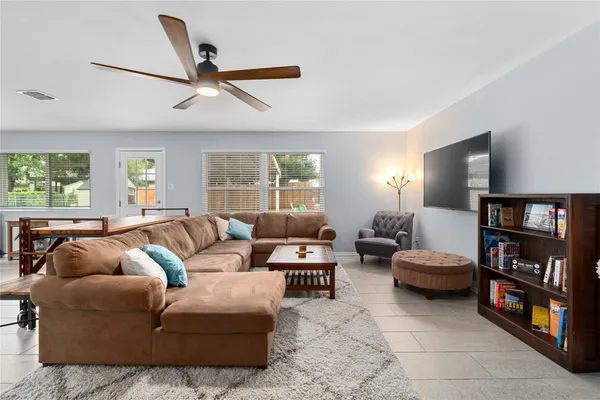 $2,475 | 11102 Ptarmigan Drive, Austin, TX 78758