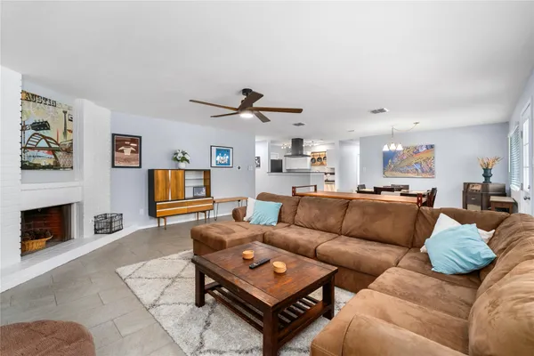$2,475 | 11102 Ptarmigan Drive, Austin, TX 78758