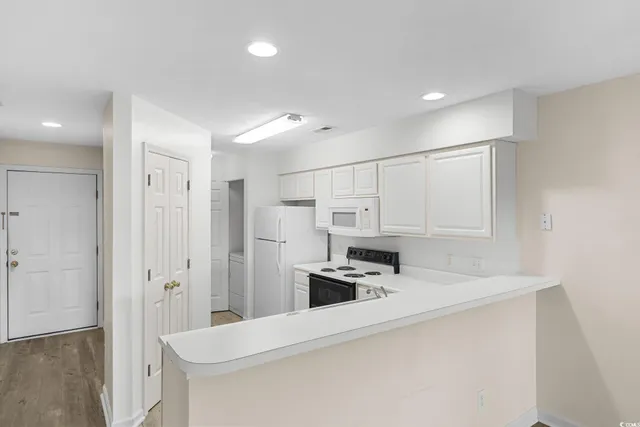 $225,000 | 412 Pinehurst Lane, Unit 15F, Pawleys Island, SC 29585