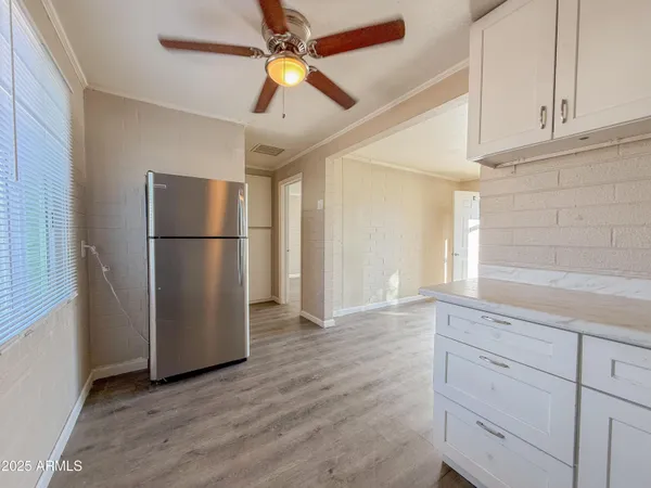 $995 | 2 East Navajo Road, Unit E, Tucson, AZ 85705
