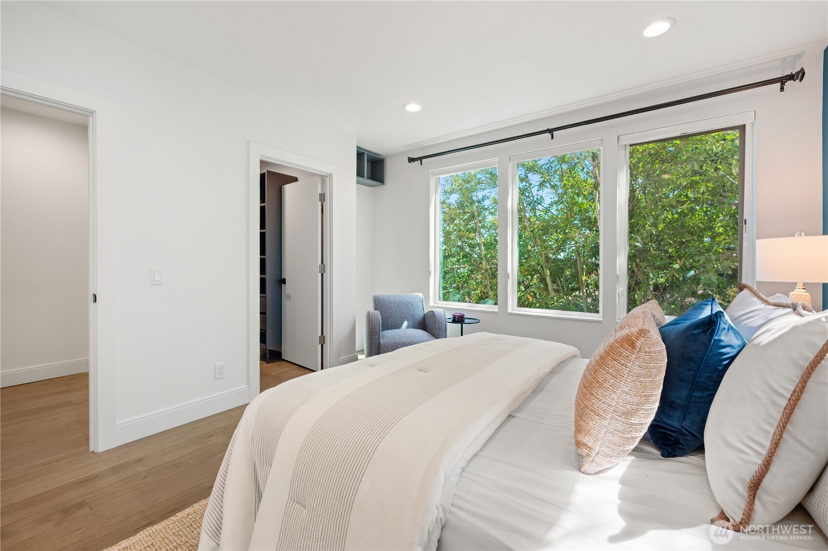 815 North 48th Street Seattle, WA 98103 - Photo 16 of 29
