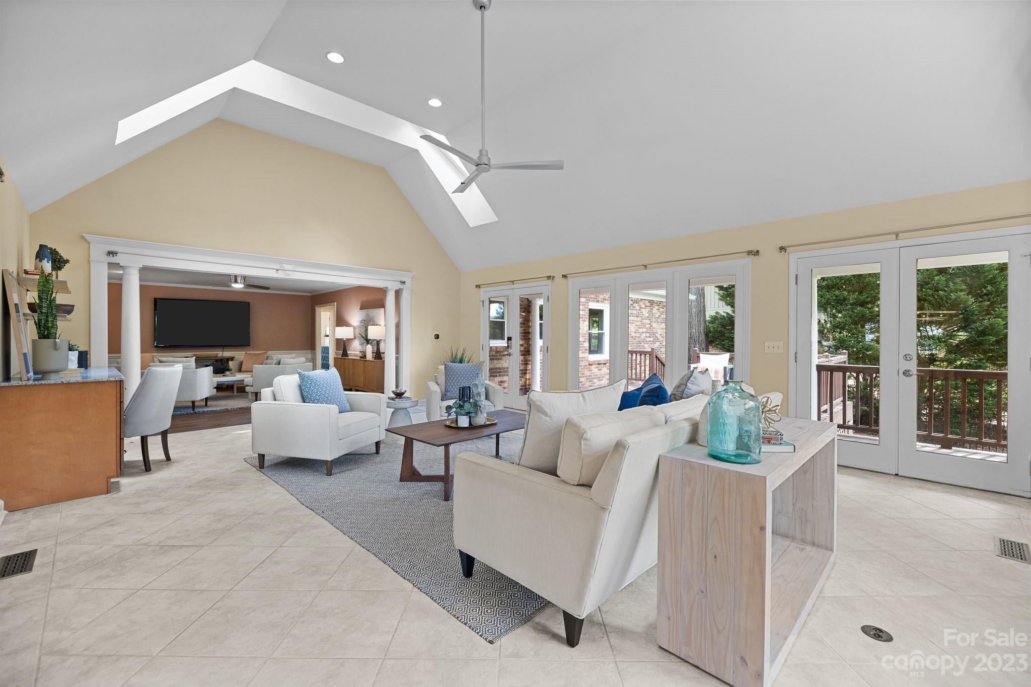 7143 Hopeton Road Charlotte, NC 28210 - Photo 12 of 39 Gallery Image 12