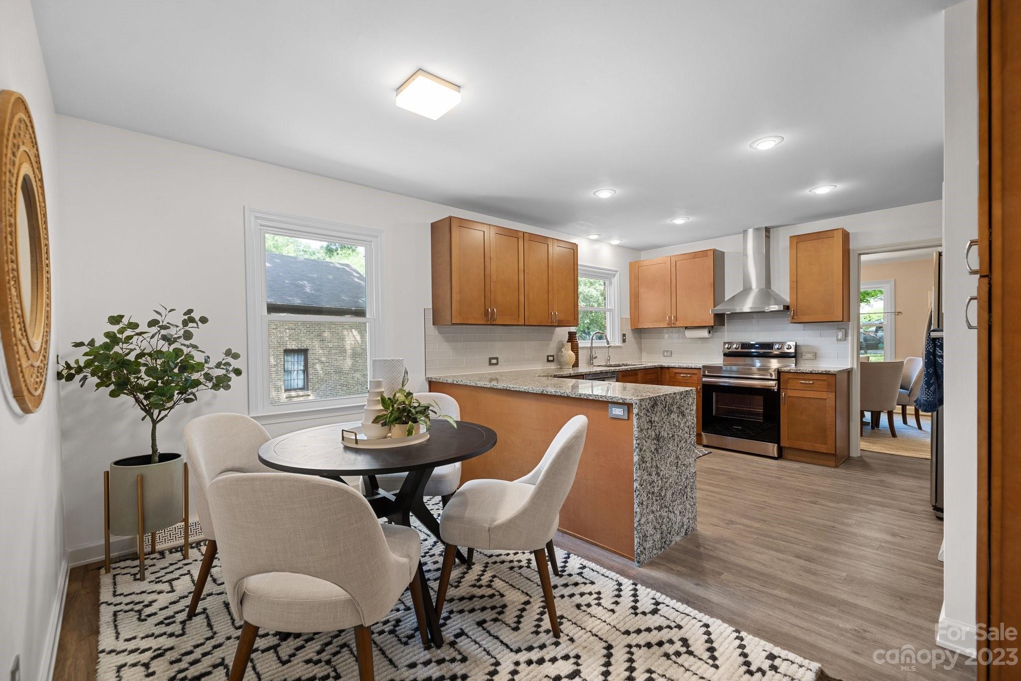 7143 Hopeton Road Charlotte, NC 28210 - Photo 16 of 39 Gallery Image 16