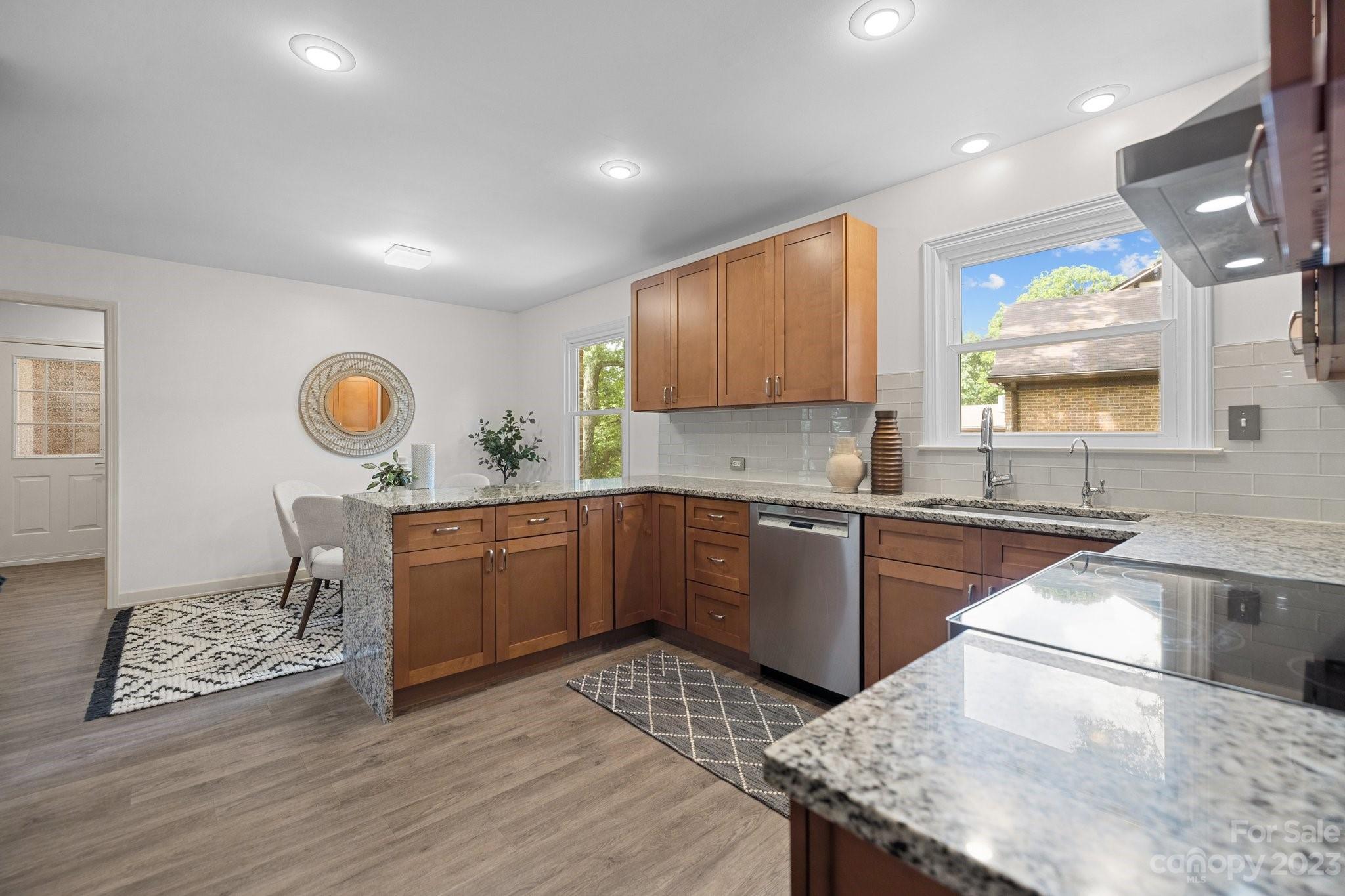 7143 Hopeton Road Charlotte, NC 28210 - Photo 17 of 39 Gallery Image 17