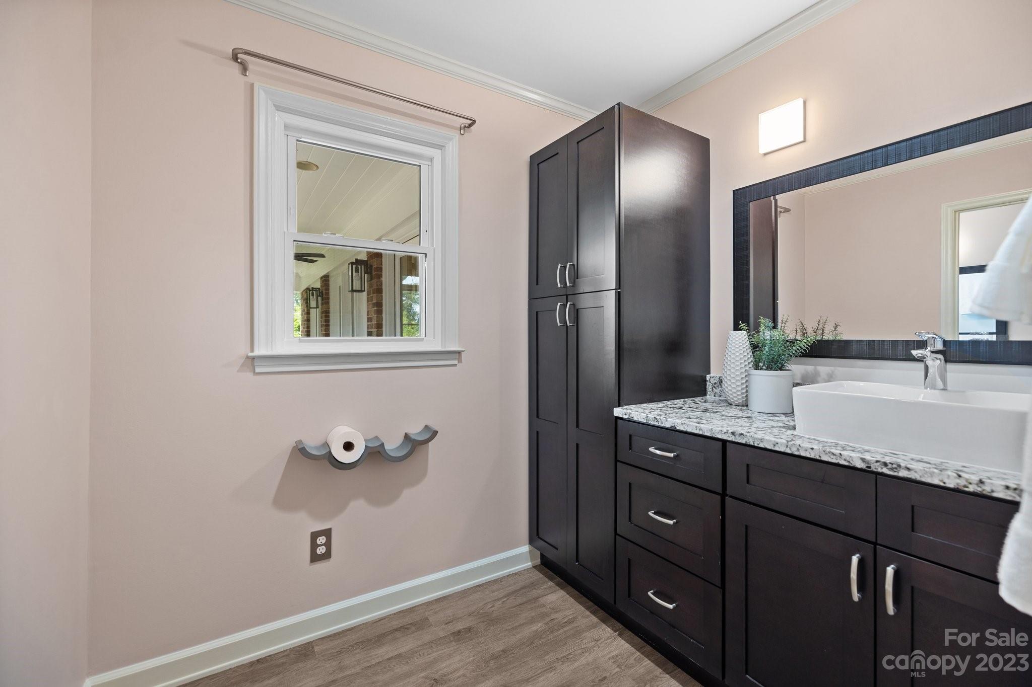 7143 Hopeton Road Charlotte, NC 28210 - Photo 25 of 39 Gallery Image 25