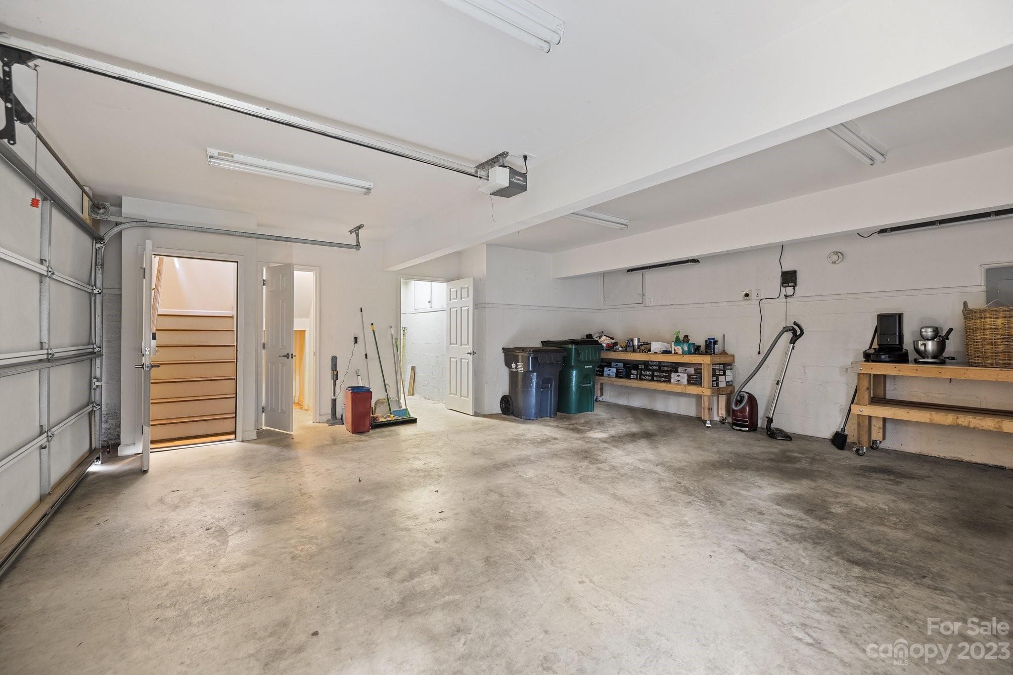 7143 Hopeton Road Charlotte, NC 28210 - Photo 37 of 39 Gallery Image 37