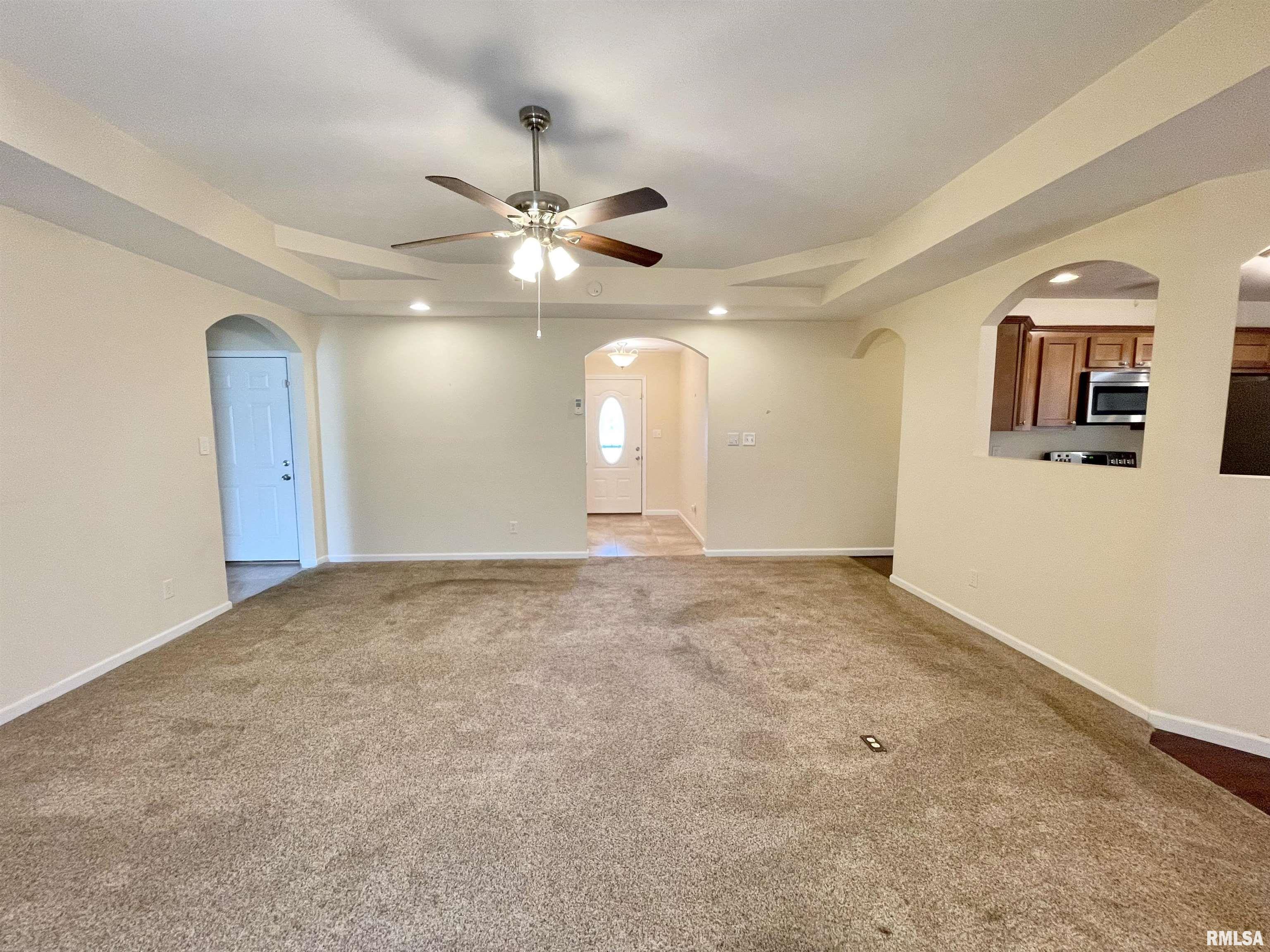 409 Bandyville Road Herrin, IL 62948 - Photo 4 of 36