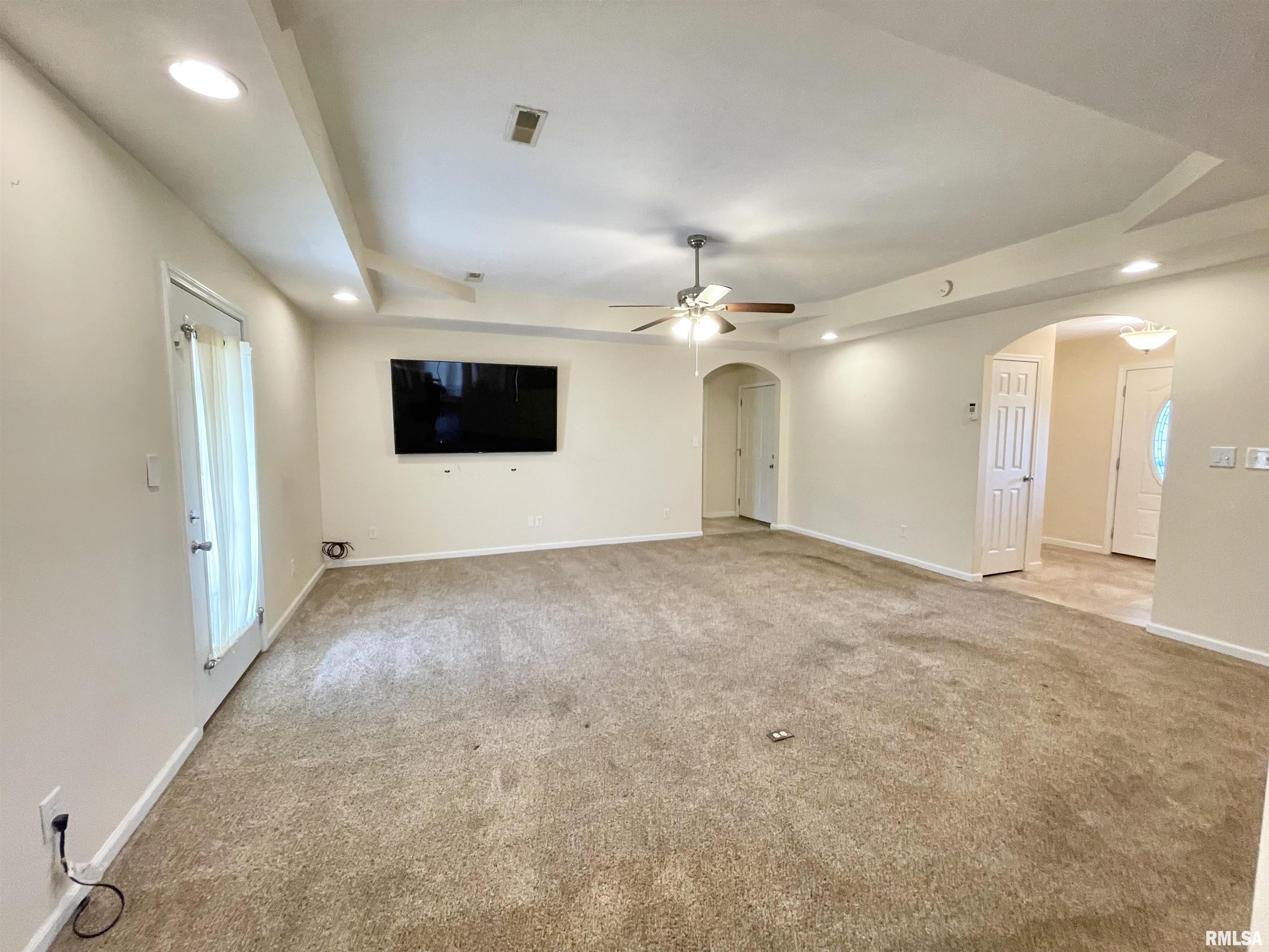 409 Bandyville Road Herrin, IL 62948 - Photo 7 of 36