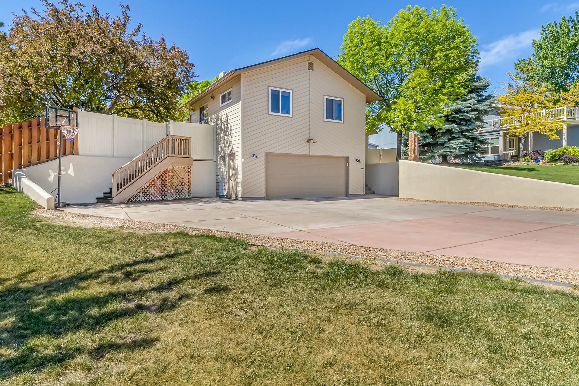 2279 Rio Linda Lane Grand Junction, CO 81507 - Photo 3 of 33