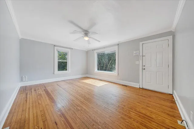 $1,200 | 812 Mississippi Avenue Northeast, Roanoke, VA 24012