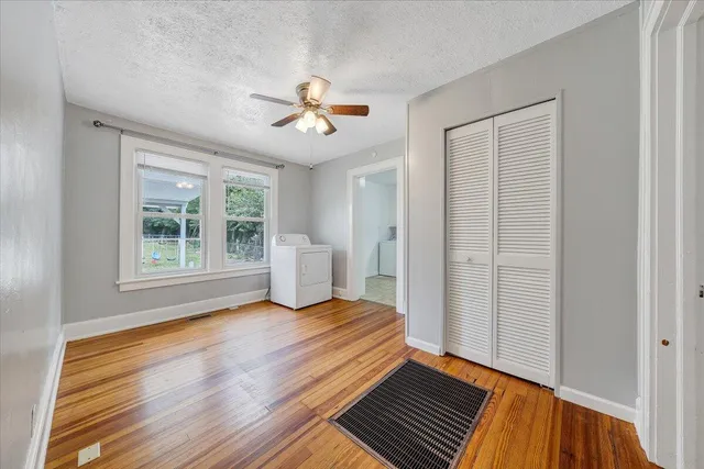 $1,200 | 812 Mississippi Avenue Northeast, Roanoke, VA 24012