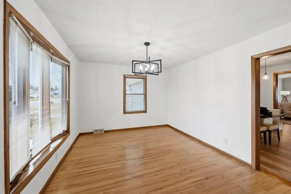 $244,000 | 606 South 10th Street, Olivia, MN 56277