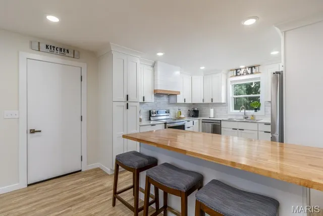 $349,000 | 20250 Simmons Road, Waynesville, MO 65583