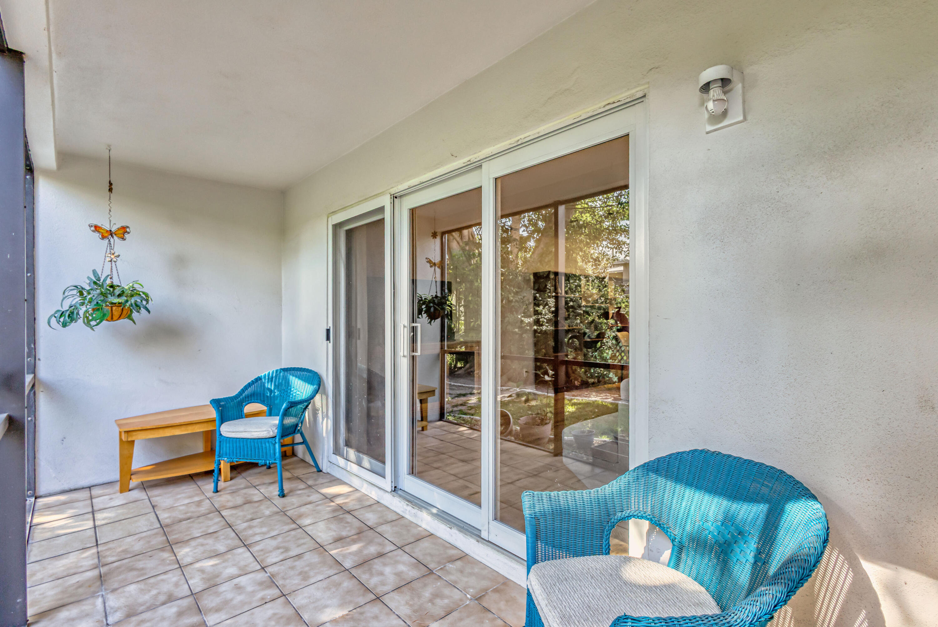 3110 Surf Way, Unit 4 Singer Island, FL 33404 - Photo 19 of 44 42-print-5D1A5750_HDR