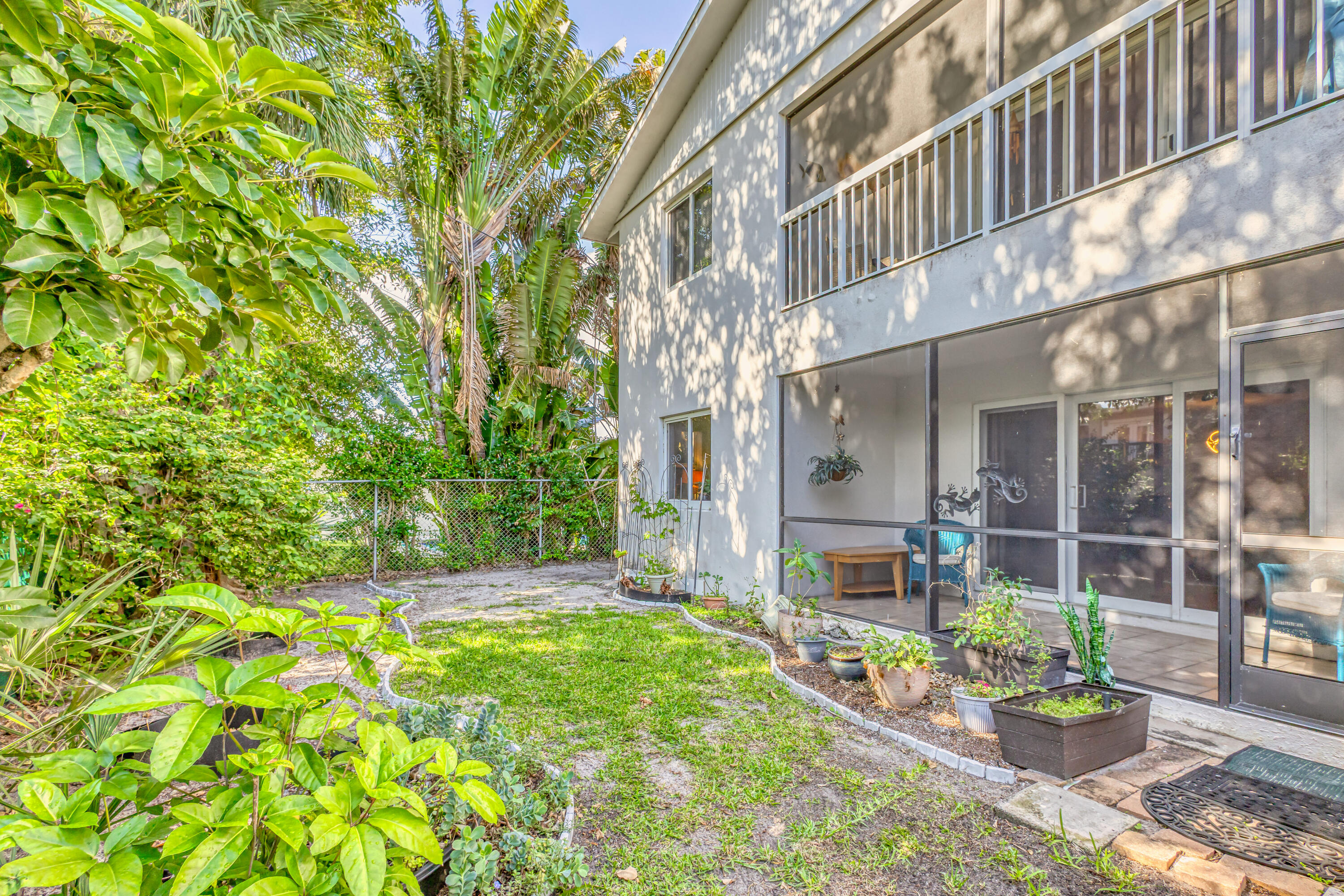 3110 Surf Way, Unit 4 Singer Island, FL 33404 - Photo 20 of 44 47-print-5D1A5780_HDR