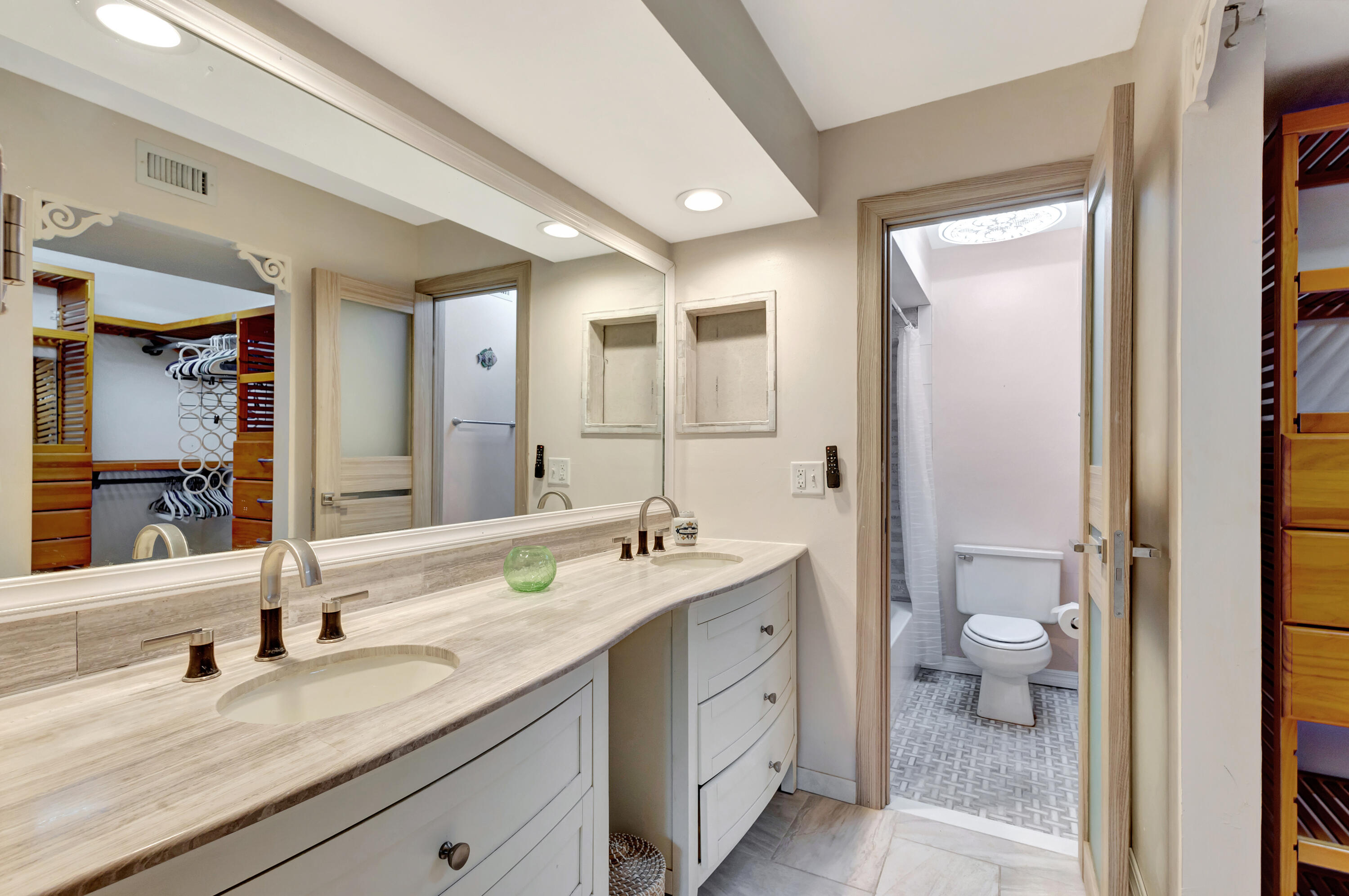 3110 Surf Way, Unit 4 Singer Island, FL 33404 - Photo 29 of 44 29-print-5D1A5685