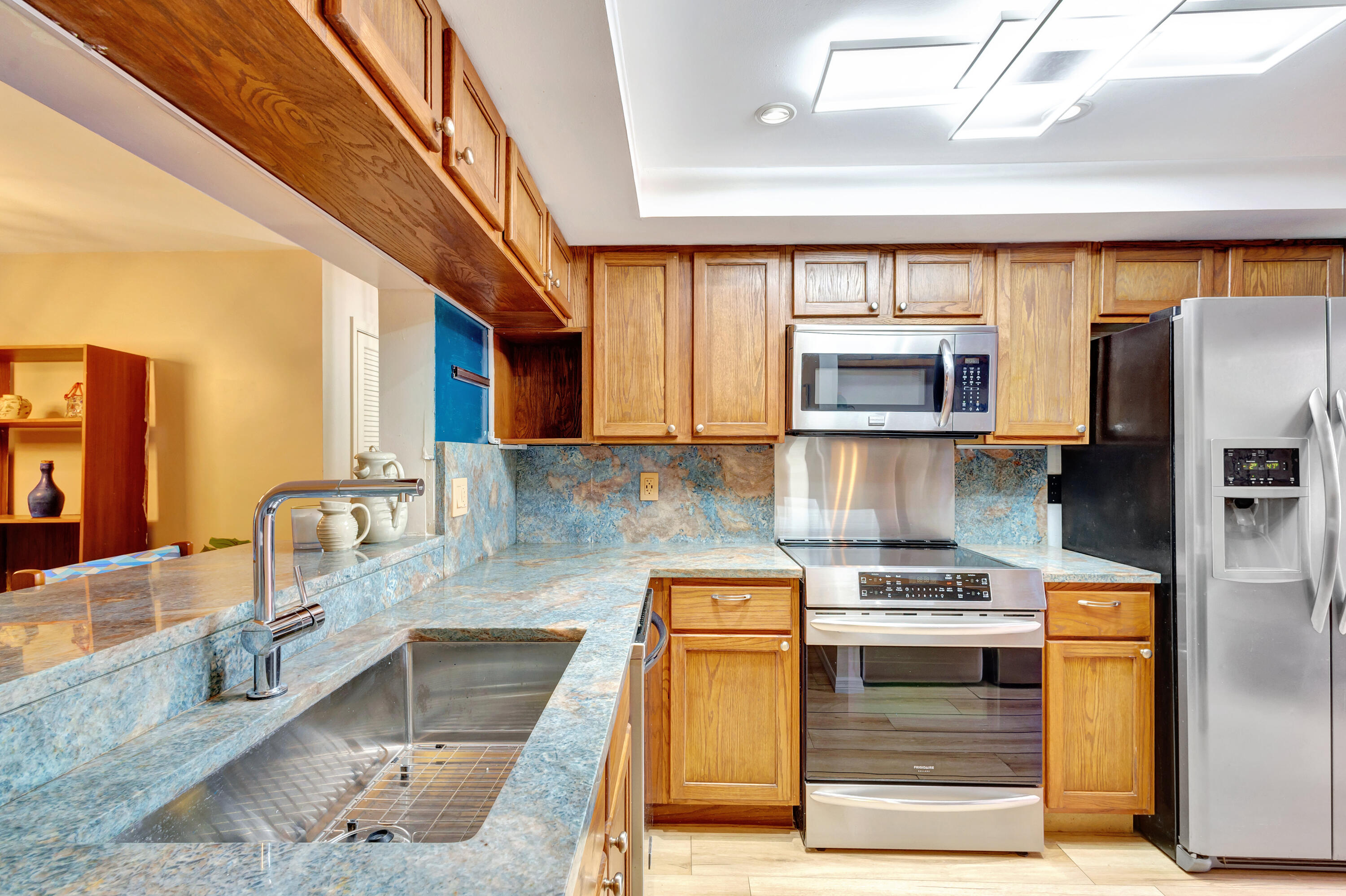 3110 Surf Way, Unit 4 Singer Island, FL 33404 - Photo 6 of 44 8-print-5D1A5580 - Copy - Copy