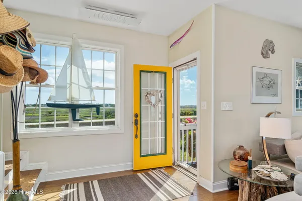 $749,900 | 108 Swing Easy Lane, Harkers Island, NC 28531