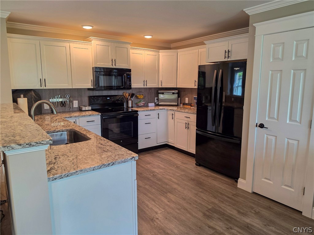 6394 Lakeshore Road South Verona, NY 13032 - Photo 7 of 33