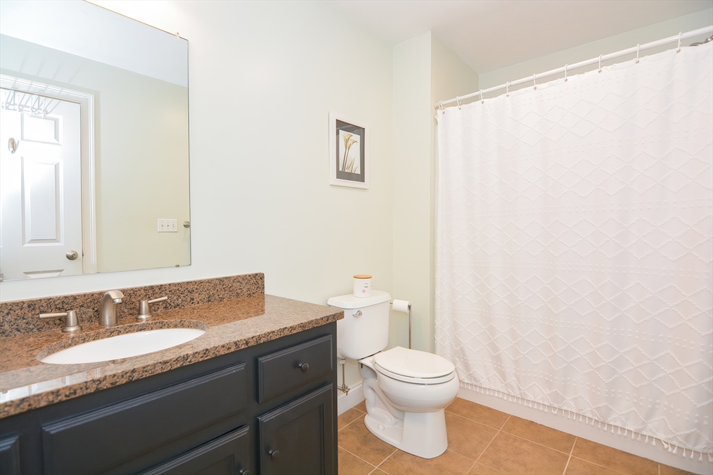 87 Meetinghouse Road, Unit 87 Norfolk, MA 02056 - Photo 23 of 39 Gallery Image 23