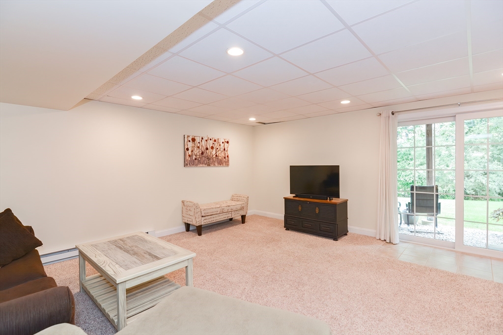 87 Meetinghouse Road, Unit 87 Norfolk, MA 02056 - Photo 28 of 39 Gallery Image 28