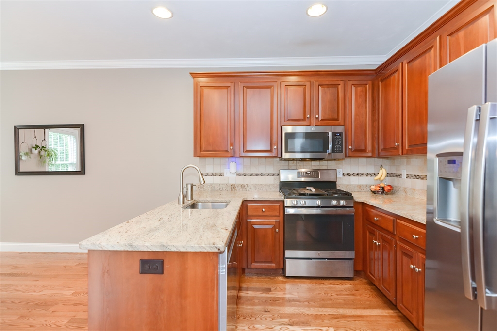 87 Meetinghouse Road, Unit 87 Norfolk, MA 02056 - Photo 6 of 39 Gallery Image 6