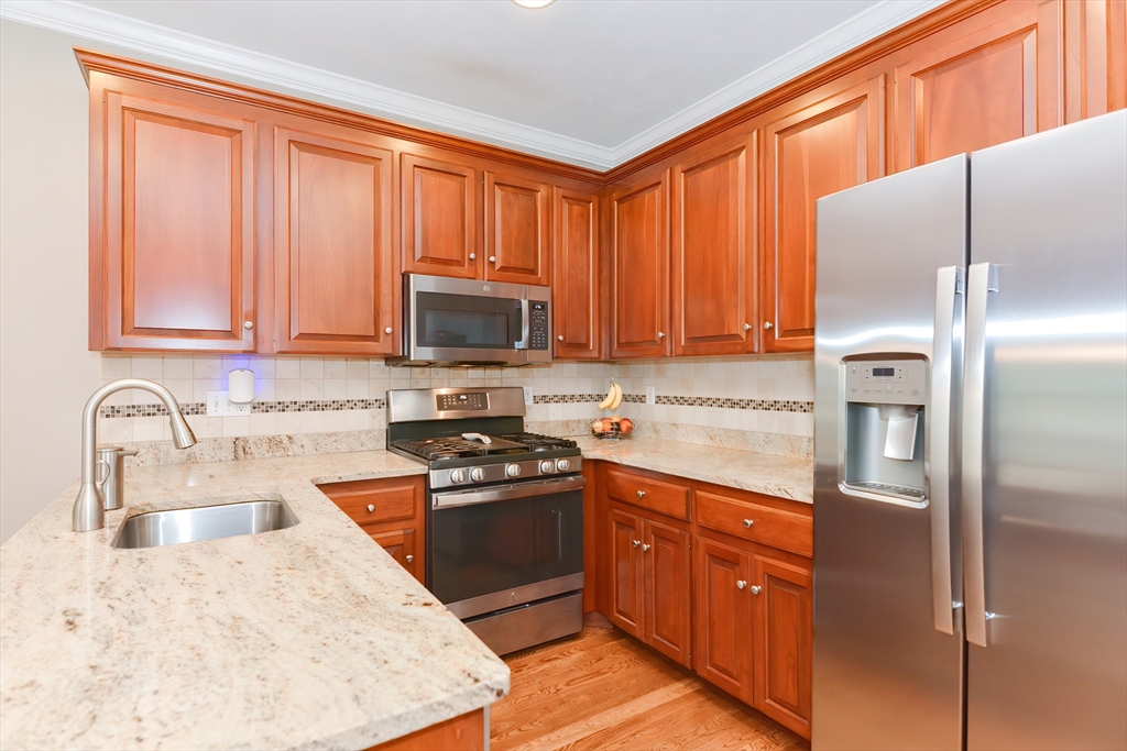 87 Meetinghouse Road, Unit 87 Norfolk, MA 02056 - Photo 7 of 39 Gallery Image 7