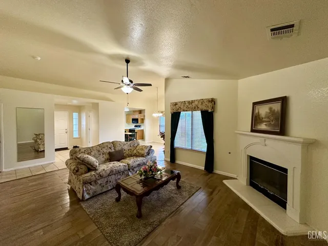 $365,000 | Undisclosed Address, Delano, CA 93215