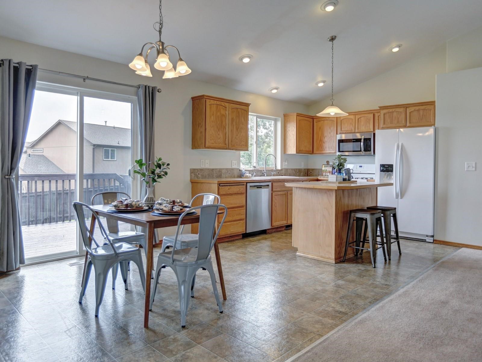1107 South Moen Road Greenacres, WA 99016 - Photo 14 of 44