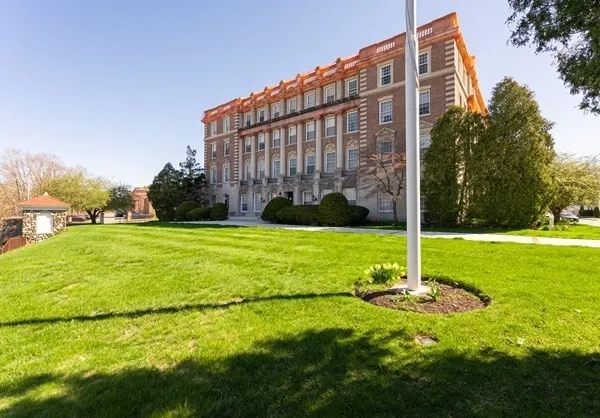 $2,100 | 16 Balmoral Street, Unit 410, Andover, MA 01810