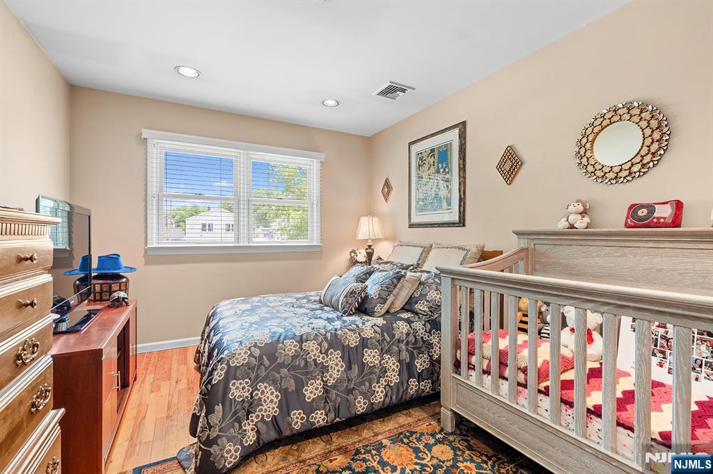 2 Violet Court Bergenfield, NJ 07621 - Photo 22 of 31