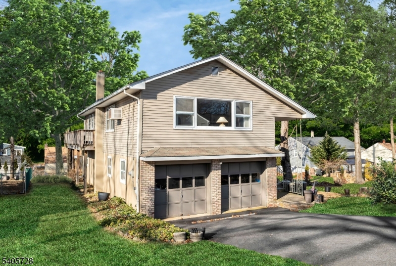 517 Vail Road Landing, NJ 07850 - Photo 2 of 30