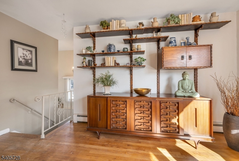 517 Vail Road Landing, NJ 07850 - Photo 8 of 30