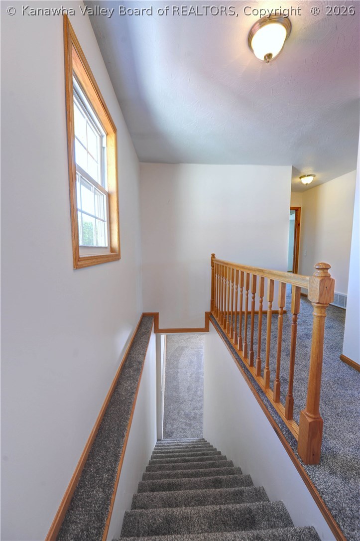 11613 Charleston Road Kenna, WV 25248 - Photo 17 of 28 Gallery Image 17