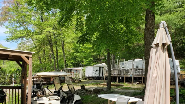 a view of a house with a small yard