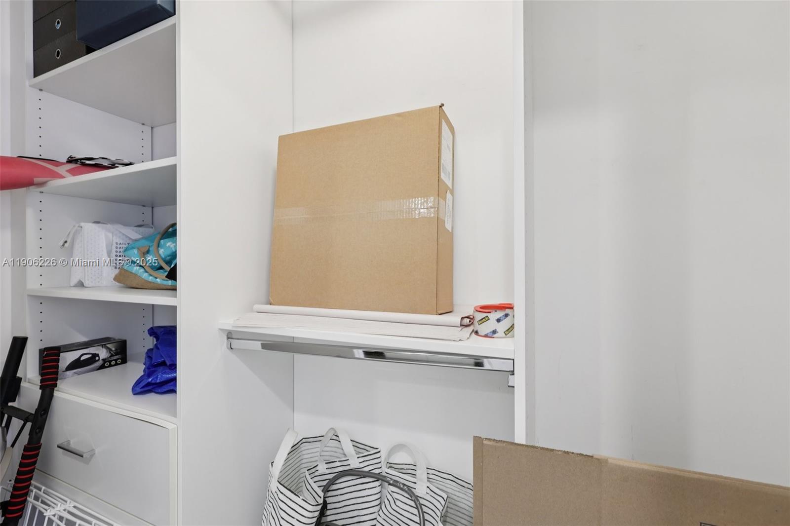 2155 Washington Court, Unit 303 Miami Beach, FL 33139 - Photo 25 of 35