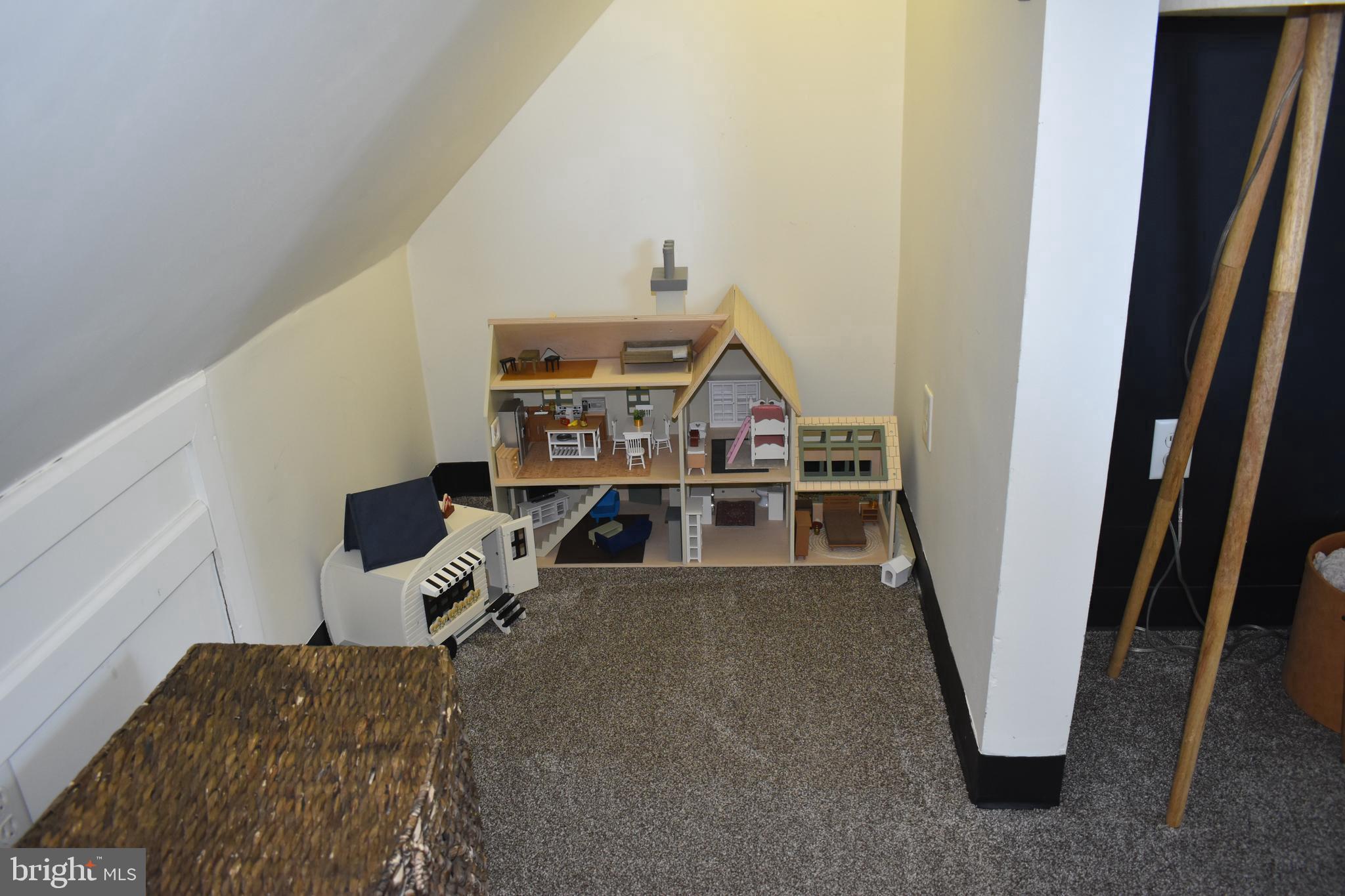 16621 Lappans Road Williamsport, MD 21795 - Photo 45 of 79 Several nooks for play area too!