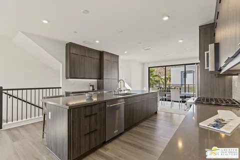 $949,000 | 906 Cameron Center Drive, Palm Springs, CA 92264