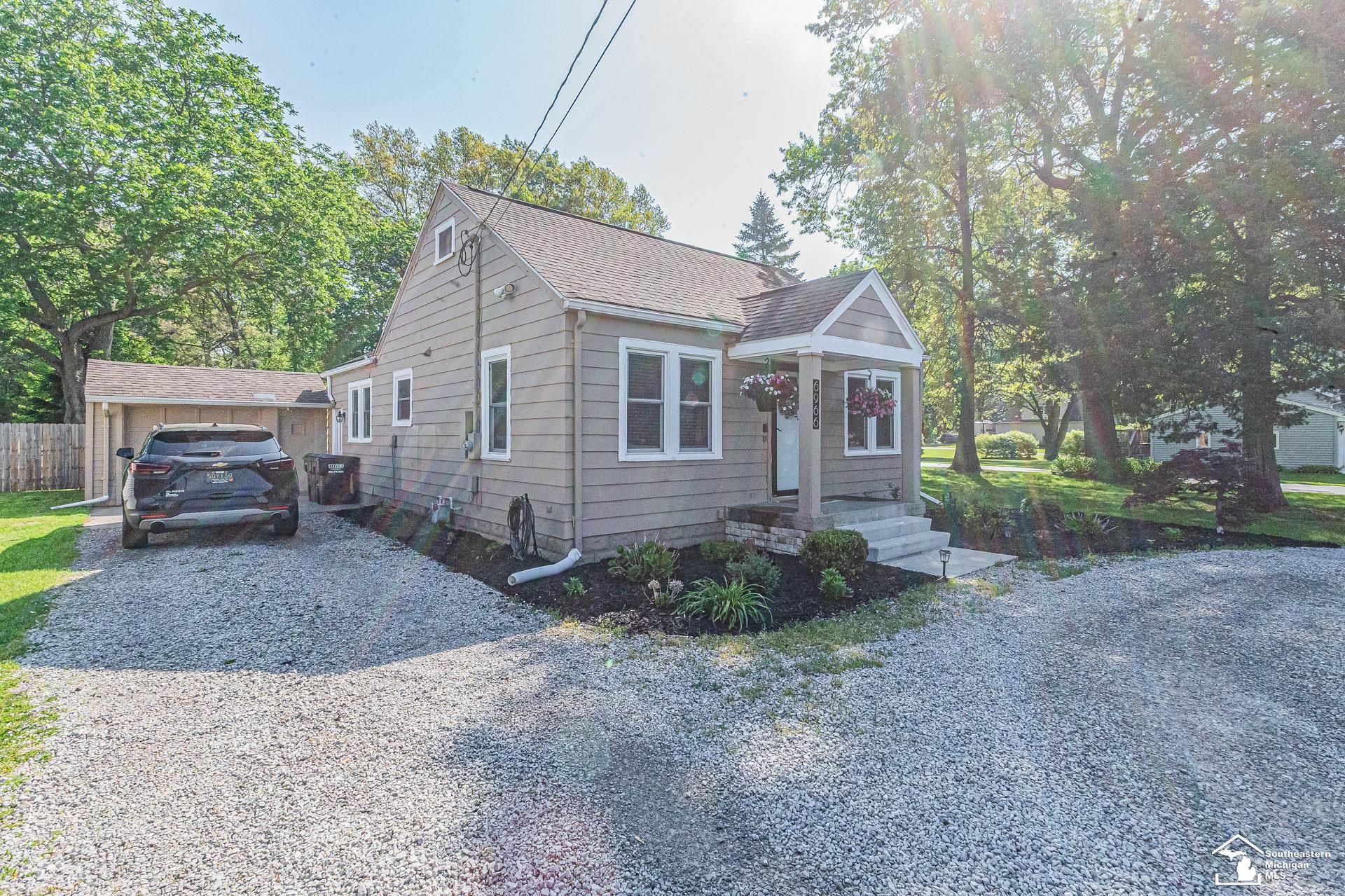 6966 Summerfield Road Temperance, MI 48182 - Photo 3 of 27
