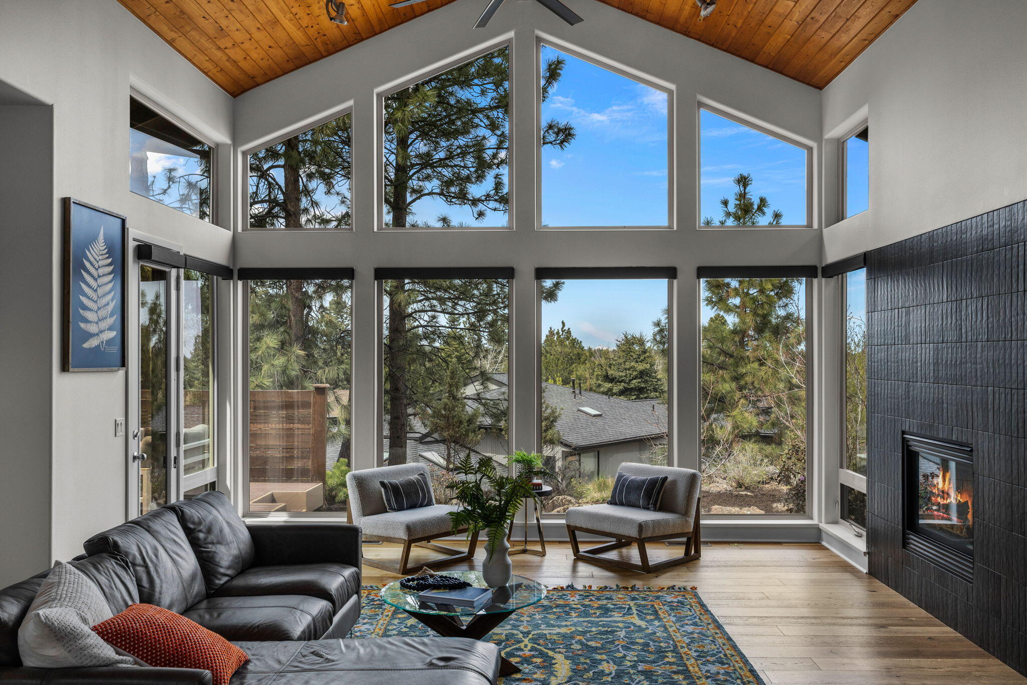 61489 Southwest Longview Street Bend, OR 97702 - Photo 9 of 55 2024_05_03_61489_longview_st-76