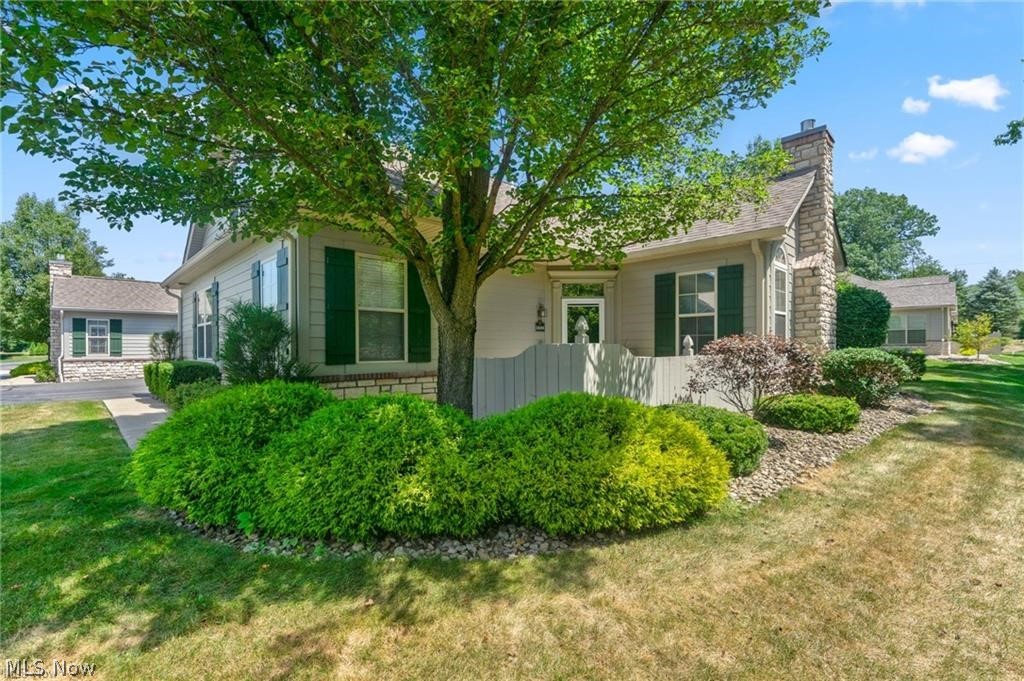 9264 Sharrott Road, Unit 1604 Youngstown, OH 44514 - Photo 2 of 29