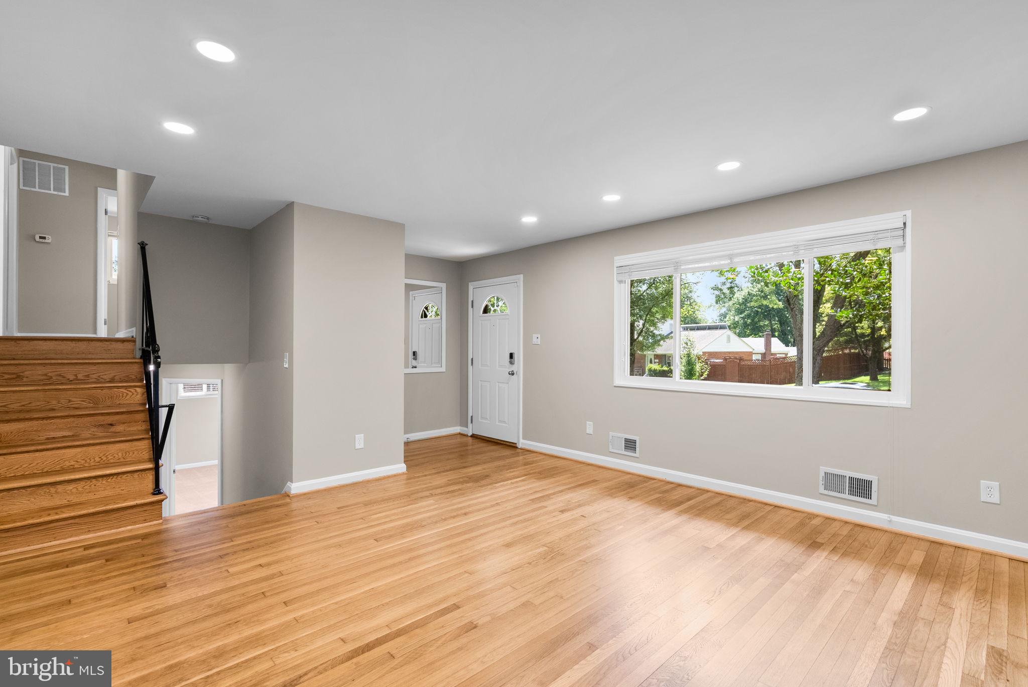 4903 Stickley Road Rockville, MD 20852 - Photo 4 of 29 Gallery Image 4